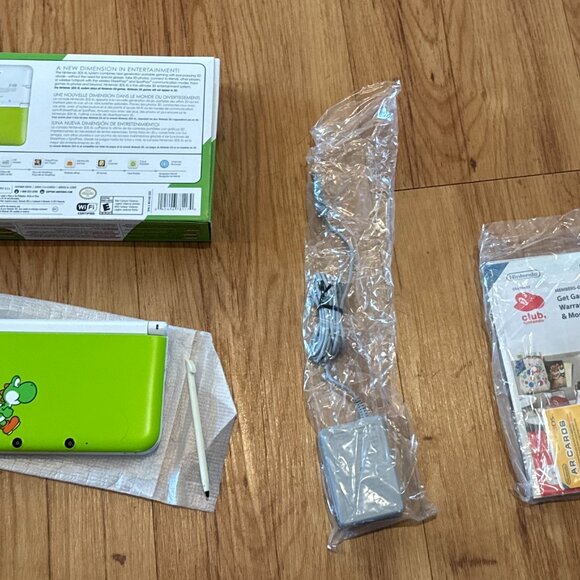 Nintendo 3DS XL Yoshi Special Edition Console US Model - Not For Sale! - Picture 4 of 9